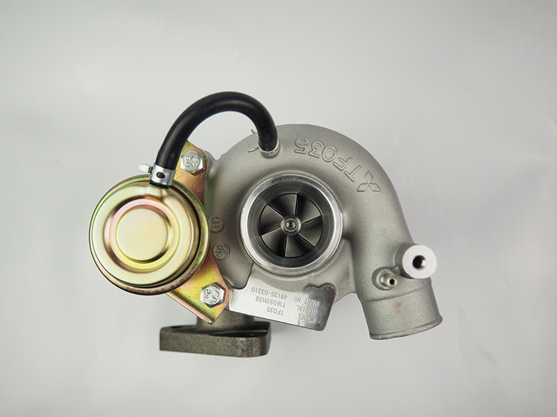 TF035HM Bộ tăng áp Mitsubishi 49135-03300 49135-03301 49135-03311 ME202879 ME190511 Động cơ 4M40